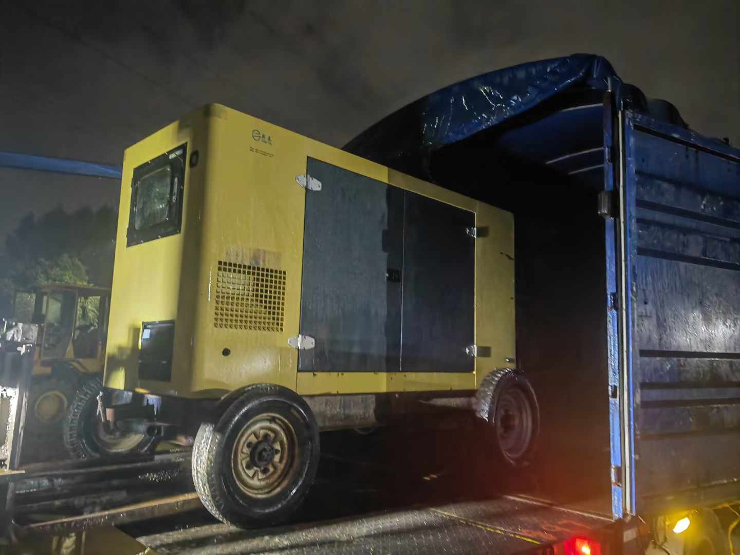武乡发电机出租空气中敷设电缆的载流量和环境湿度有关系吗？